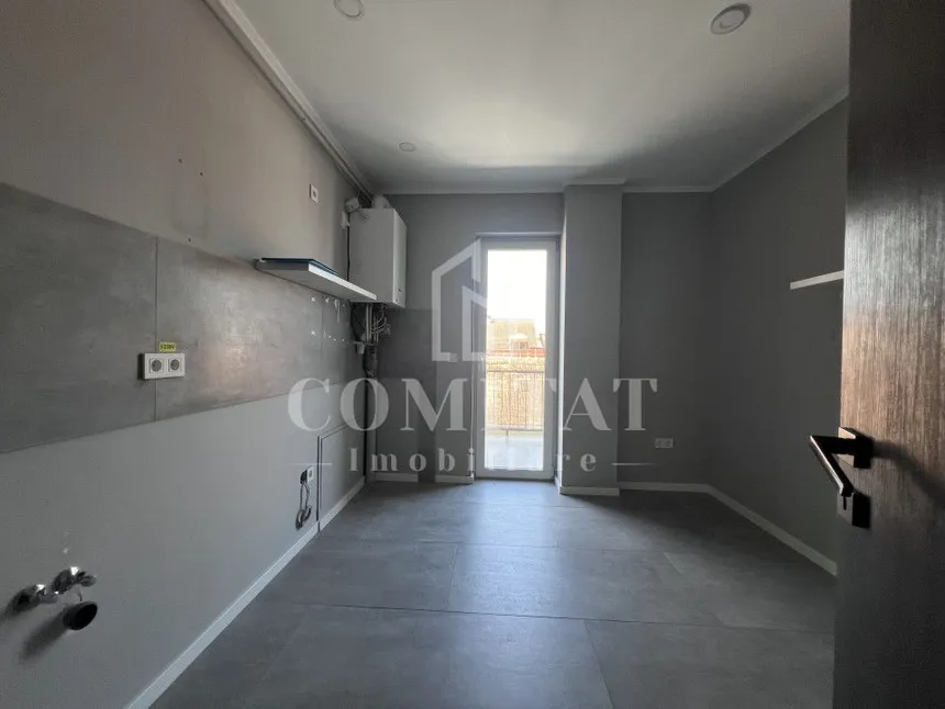 Apartment 2 camere decomandate | ideal pentru firmă | zona Câmpului — fotografia 3