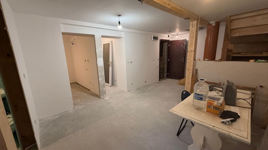 Casă de vanzare 6 camere 220 m² utili cu 376 M² teren la șosea - Poză 22