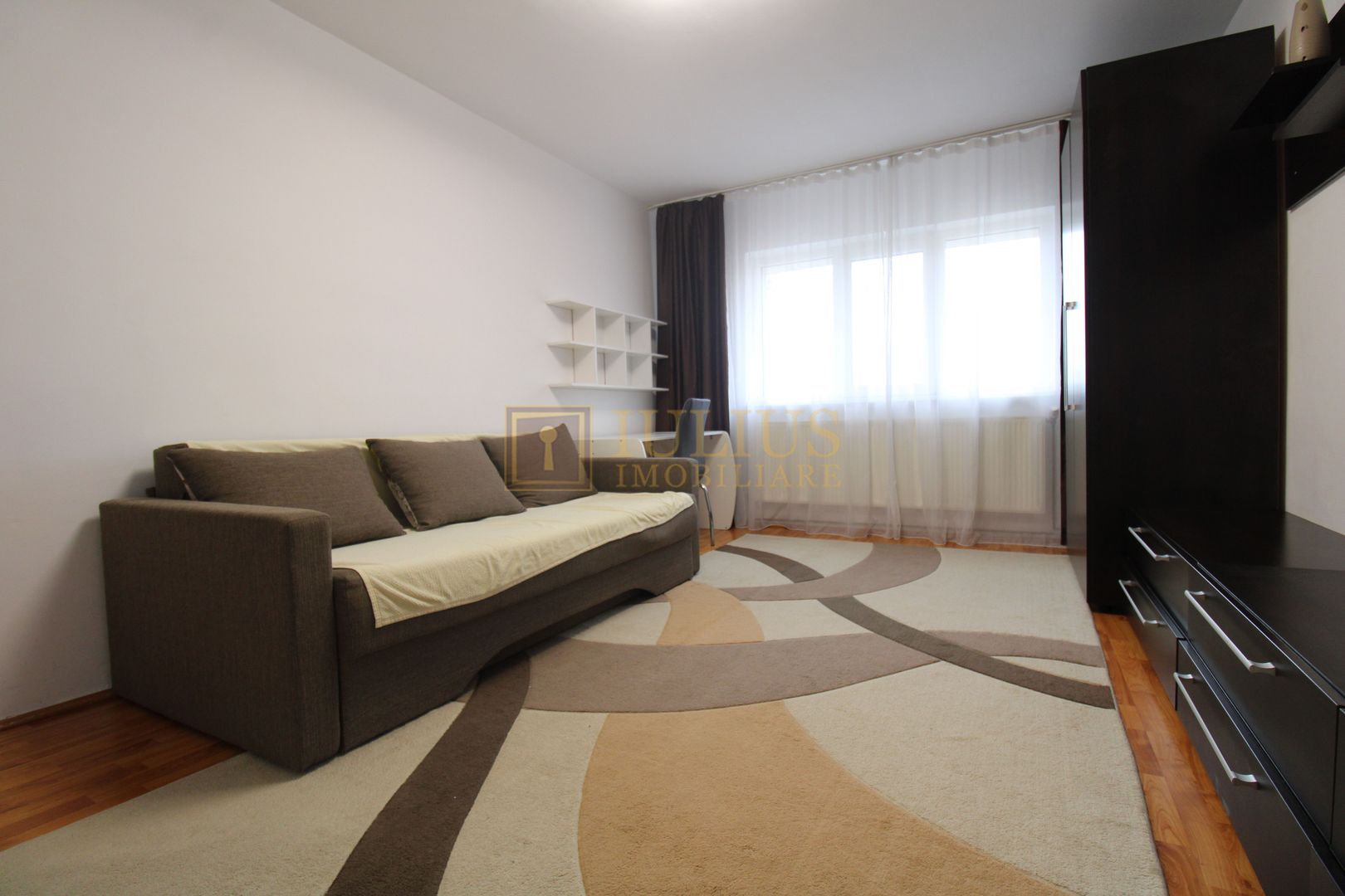 Aradului, 2 camere, centrala proprie. - Poză 1