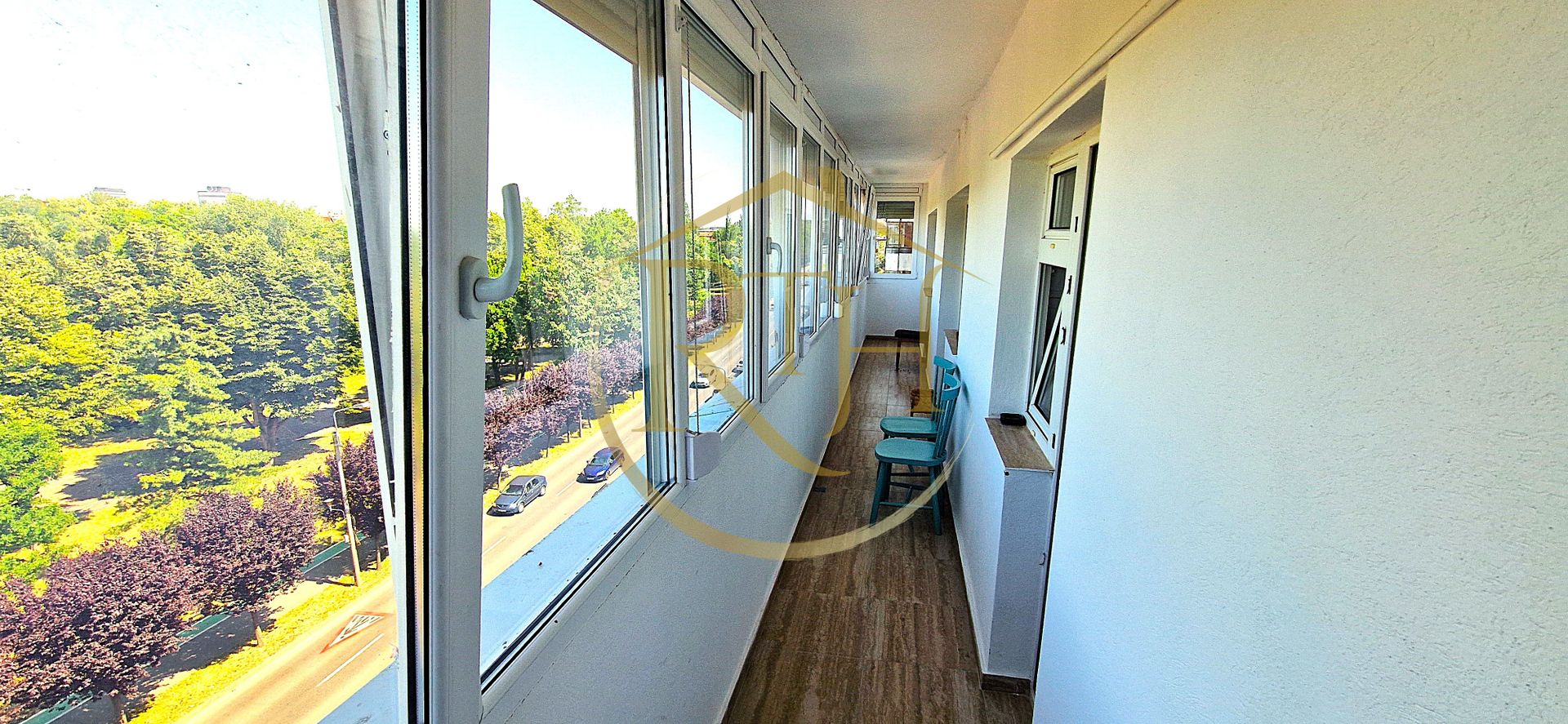 Inchiriez apartament cochet cu 3 camere in complexul studentesc - Poză 18