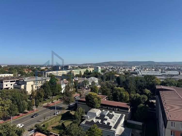 Apartament 4 camere, Copou, vedere panoramică - Poză 4