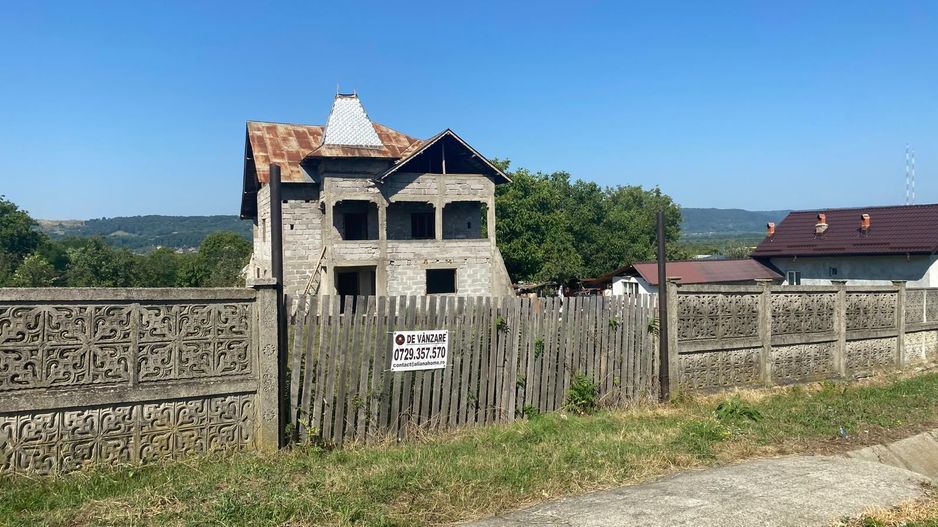 Casă P+1 la roșu, locul tău de refugiu în natura - Suduleni, Izvoare - Poză 3