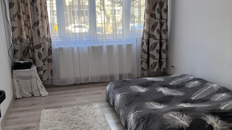 Dambovita | 3 Camere | 2 Bai | Decomandat | Bloc Izolat - Poză 2
