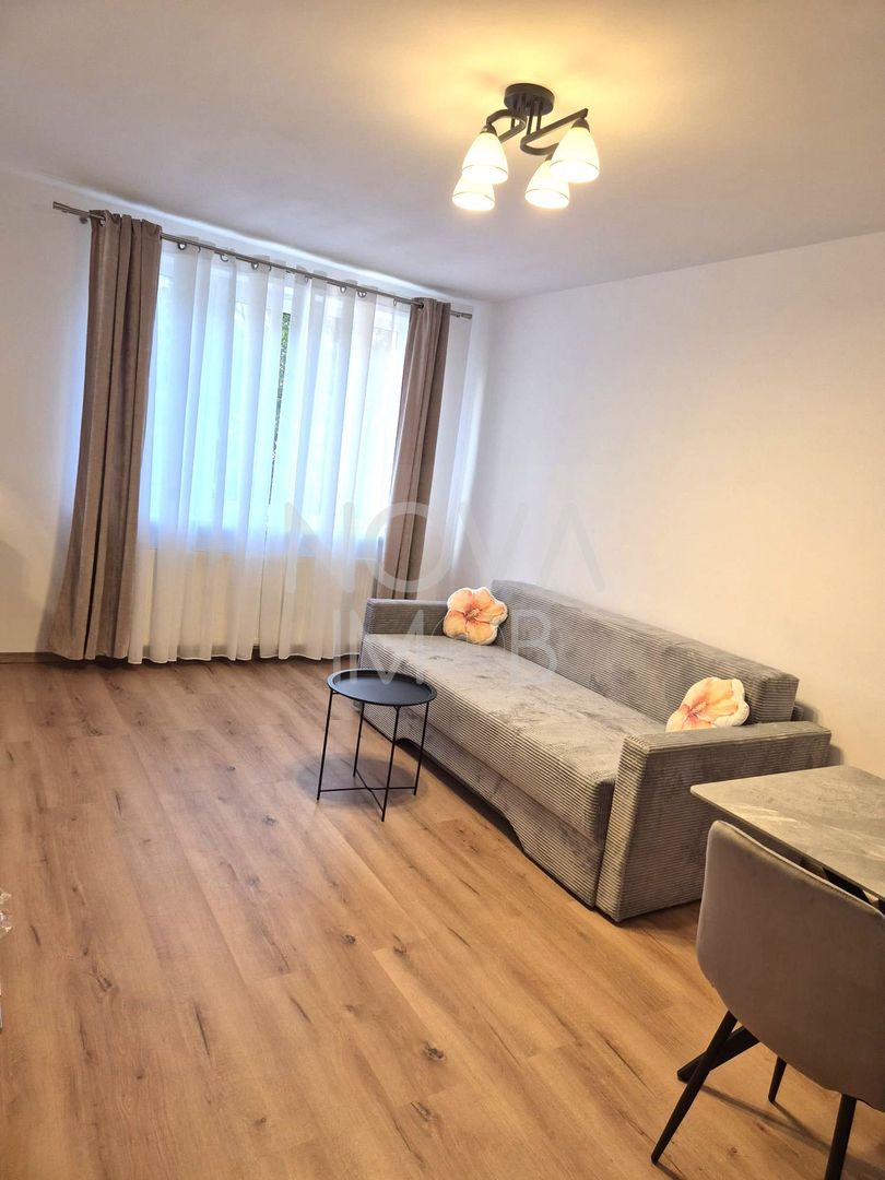 Apartament 3 camere, prima inchiriere - Strand - Poză 1