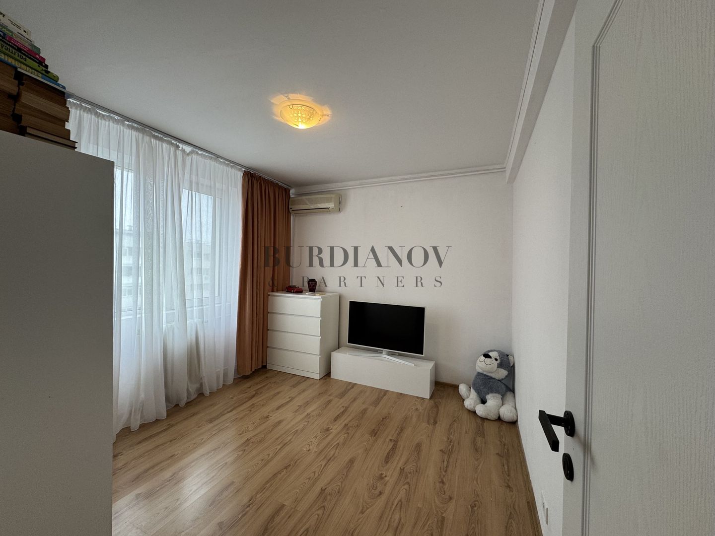 Apartament cu 3 camere de vânzare Titan/1 Decembrie 1918 - Poză 9