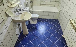 Casa in zona centrala - Poză 6