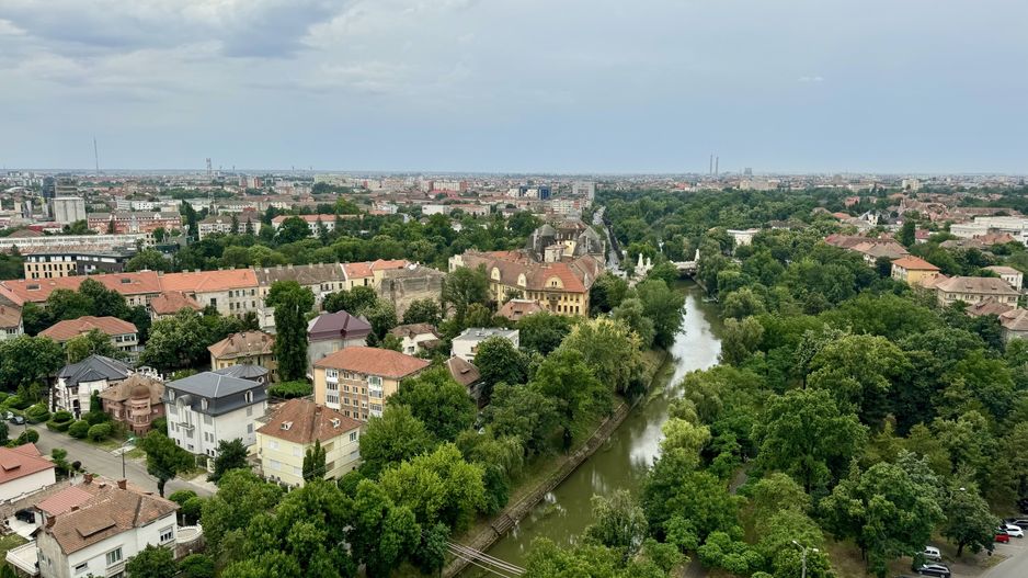 Apartament  la Isho cu vedere panoramica asupra orașului - Poză 25