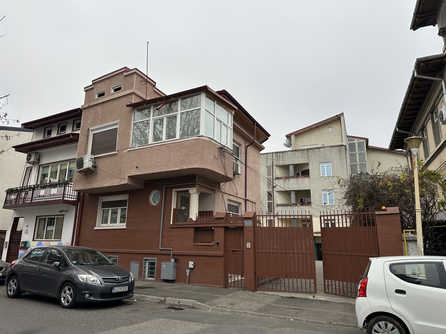 VATRA LUMINOASA -Agricultori | Cladire 1900mp din 2001 | Teren 1030mp - Poză 13