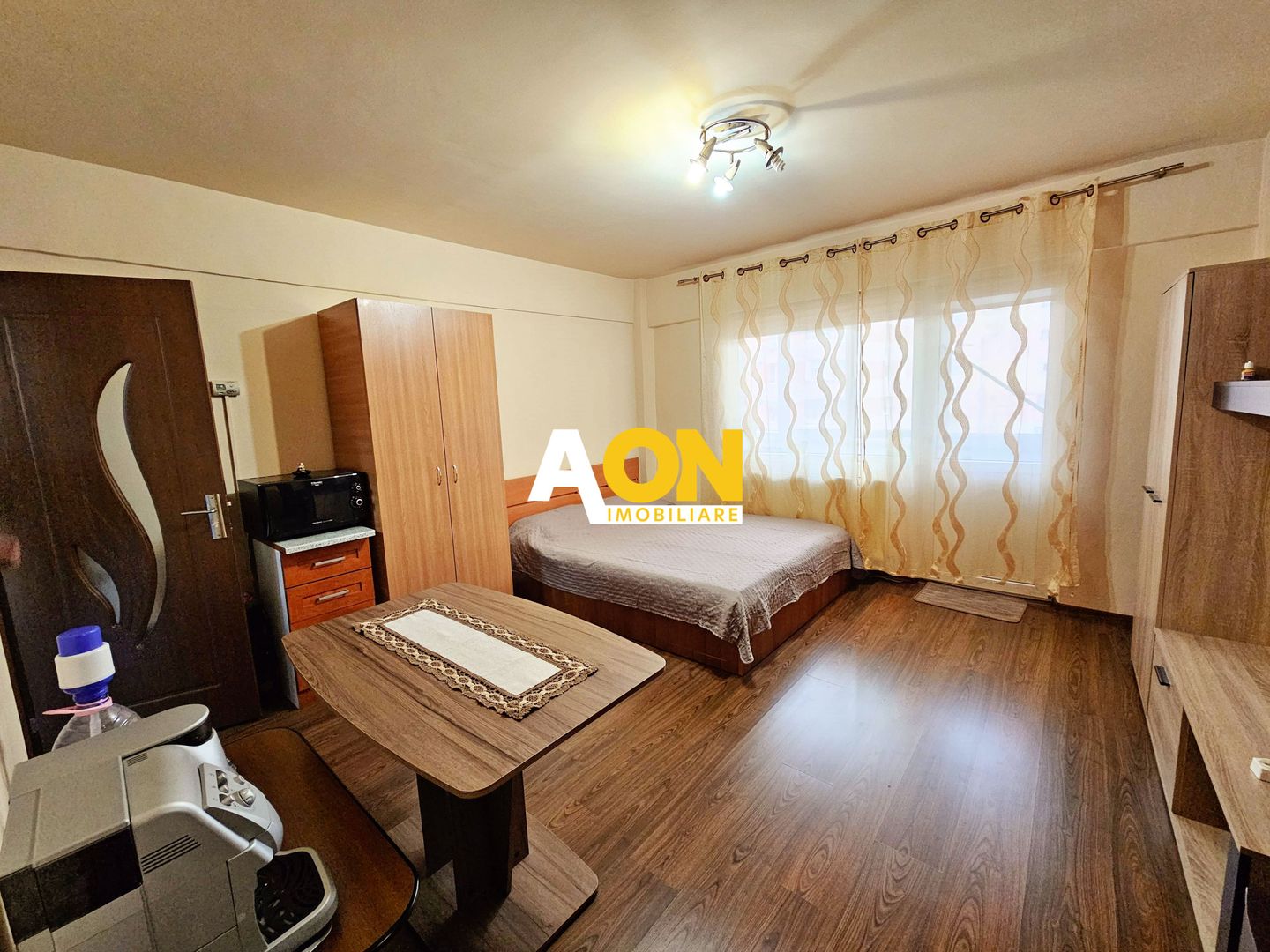 Garsoniera moderna cu balcon, etaj 1, Ampoi 1, langa Carolina Mall - Poză 3