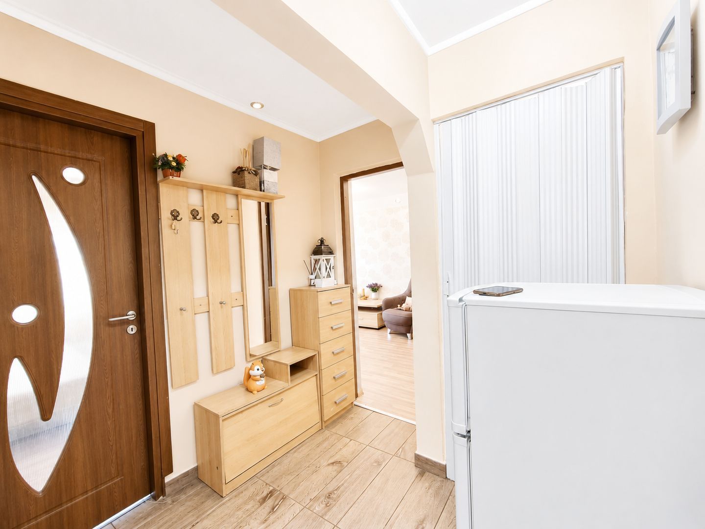 Apartament tineresc 2 camere, zona Intim, Kauflad - Poză 5
