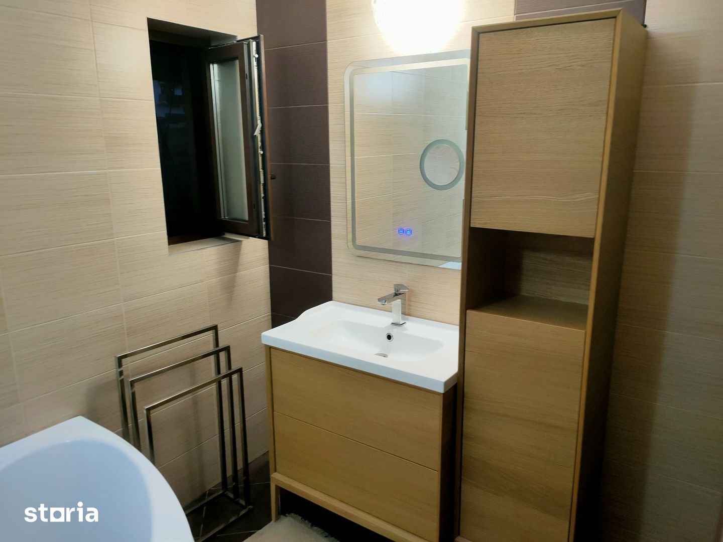 Apartament 3 camere, terasă, balcon închis, parcare - Poză 8