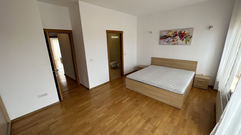 Apartament cu 3 camere - Poză 7