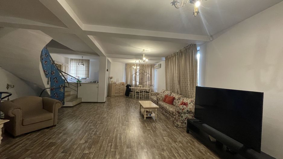 Vila tip duplex - Poză 18