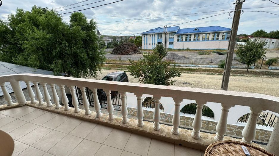 🏡 PROPRIETATE CU POTENȚIAL COMERCIAL ȘI LOCUINȚĂ | 62.000 € - Poză 12
