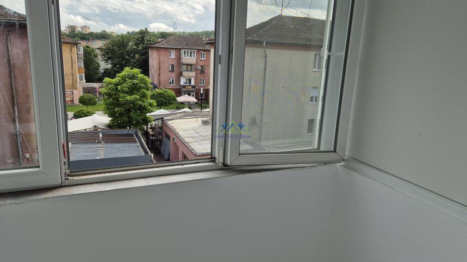 Vand Apartament 2 camere, zona Pietonala, et.3/3, st-45m, balcon, C.T. - Poză 9