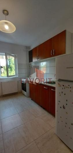 3 camere | 2 bai | Etaj 1 | Zona excelenta | - Poză 5