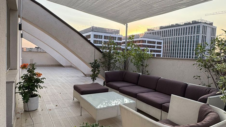De vanzare Penthouse spectaculos Apartament 3 camere, Timpuri Noi - Poză 1