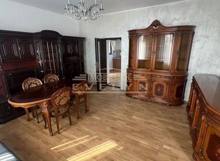 Casa de vanzare in Cristesti la strada principala, renovata complet !! - Poză 5