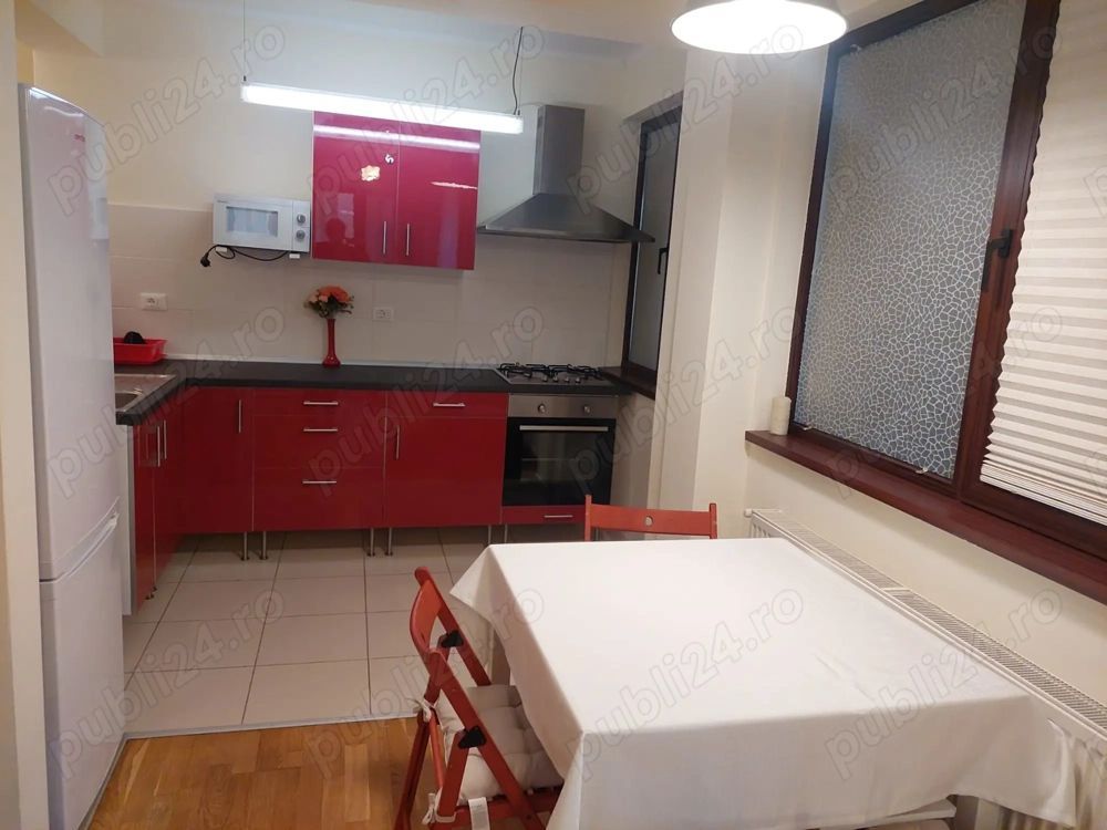 De inchiriat apartament 3 camere P-ta Gorjului - Poză 2