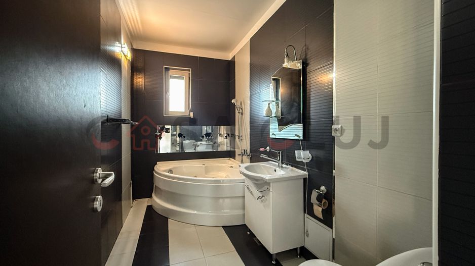 Apartament spatios cu terasa de 50 mp si vedere panoramica - Poză 6