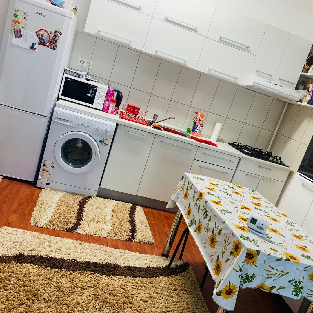 Ag EUROPA vinde apartament cu 2 cam. la etajul 1 in zona Micro 17. - Poză 4
