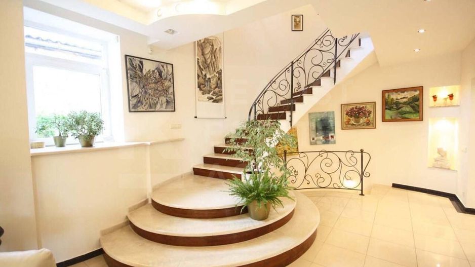 Chirie casa, 5 camere, strada Dîmbului, Centru - Poză 9