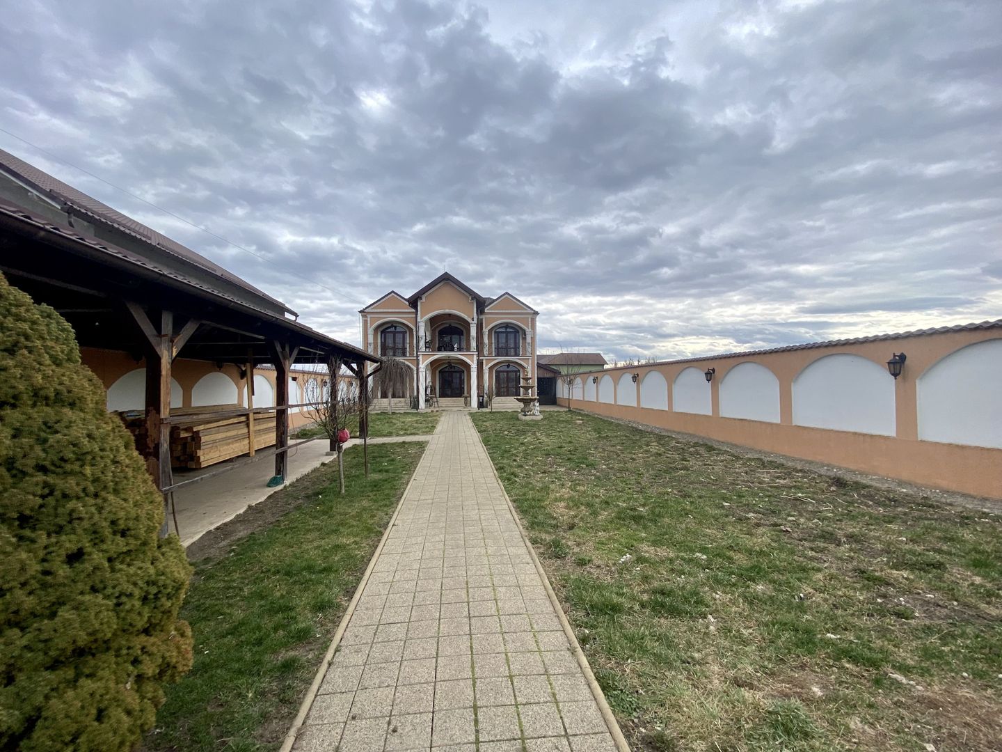 Casă cu teren generos de vânzare în Bod, la 10 minute de Brașov | 1.103 mp teren - Poză 19