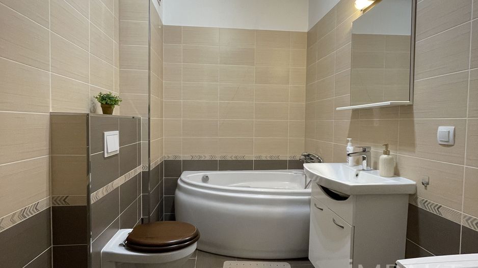De închiriat: Apartament modern 2 camere |Între Lacuri| Iulius Mall | - Poză 5