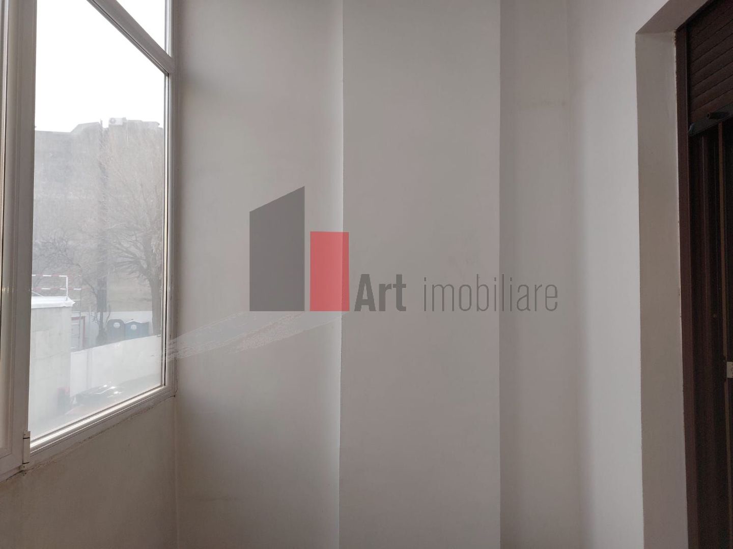 Apartamentul "BEQUEM",  180 mp suprafata totala, CONSOLIDAT, GARAJ IN ACTE, BOXE - Poză 18