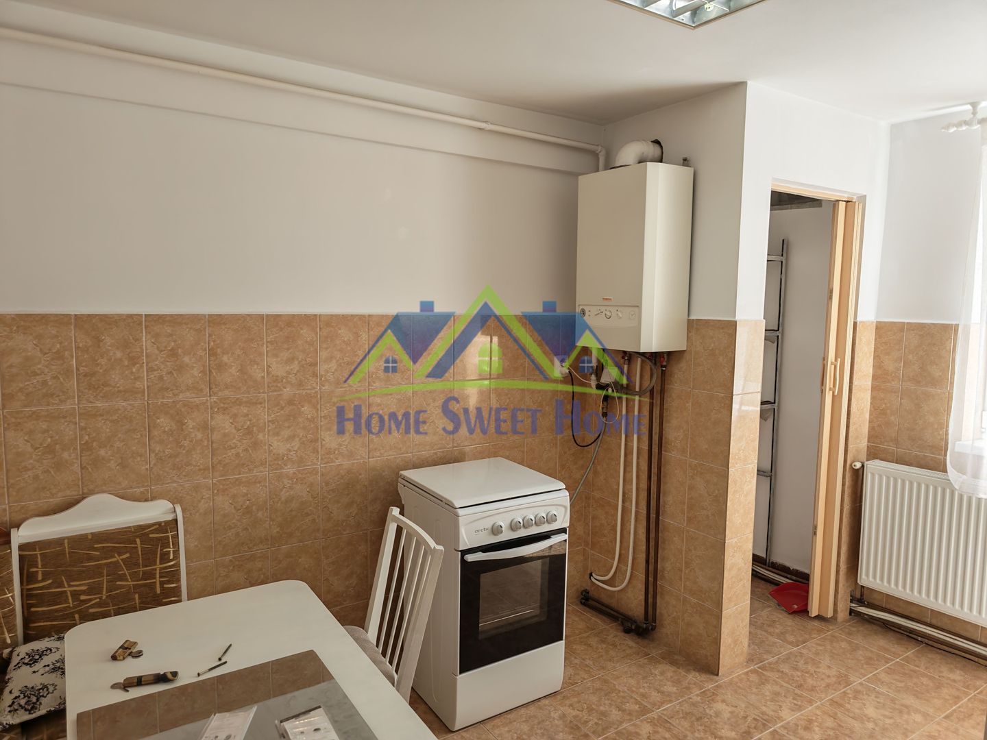 Garsoniera etaj 1, zona Pietonala(in spate la SuperBet), 35mp, dec.! - Poză 3