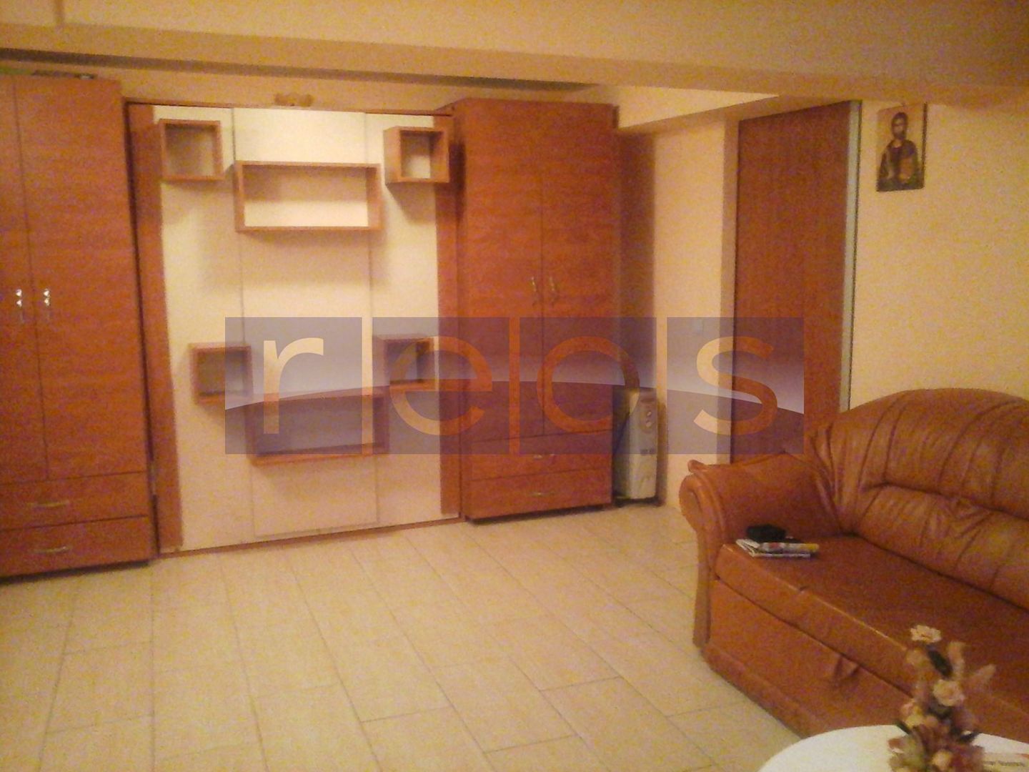 VANZARE 3 CAMERE IN VILA | SEMIDECOMANDAT |  ZONA TINERETULUI - Poză 1