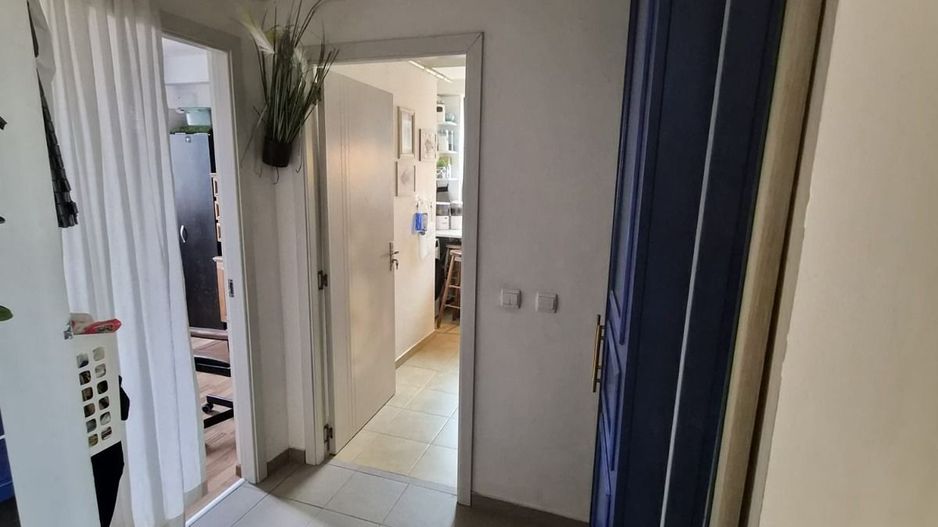 AP. 3CAM. MOBILAT CU LOC DE PARCARE INCLUS / METROU D. LEONIDA! - Poză 8