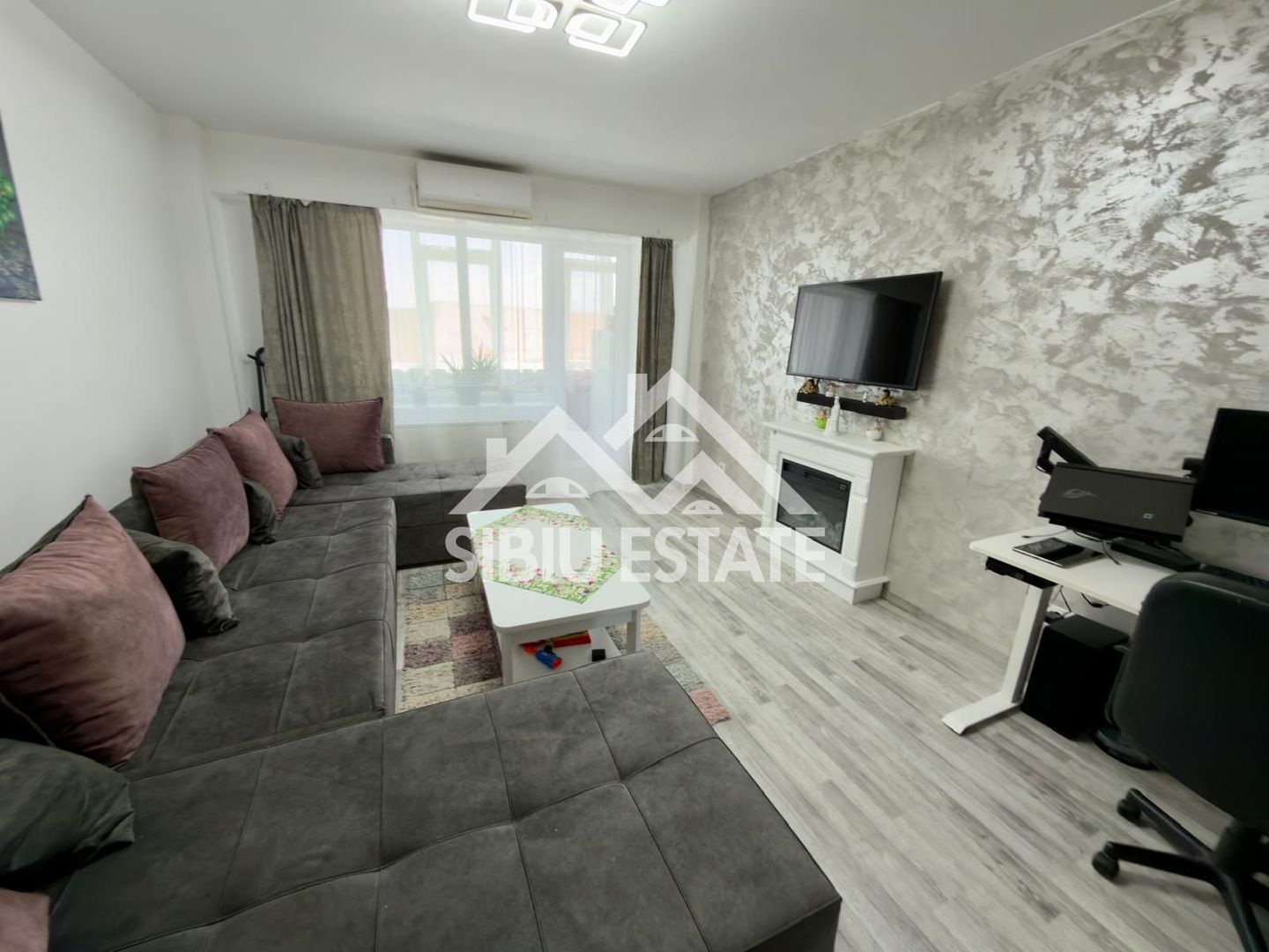 Apartament 75 mp. 3 camere 3 balcoane  decomandat in Sibiu- Terezian - Poză 12