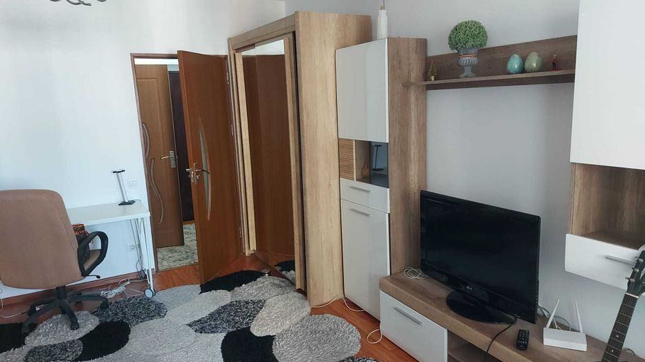 Garsoniera Titan - Poză 1