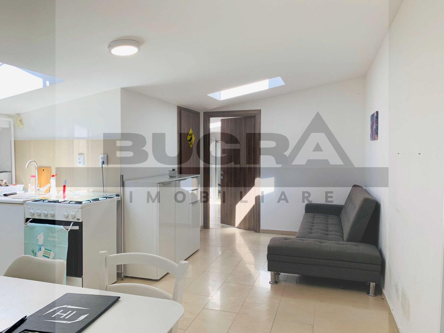 Apartament de 1 camera, 47mp, decomandat, zona Centrala - Poză 3