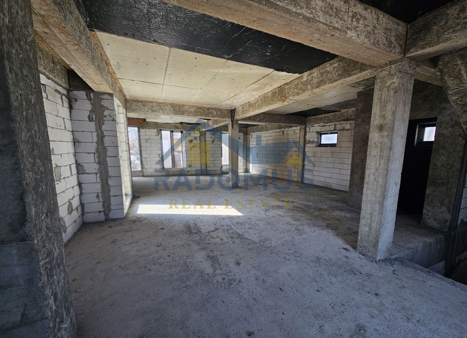 Oportunitate unică de închiriere – Clădire de birouri ultracentrală - Poză 19