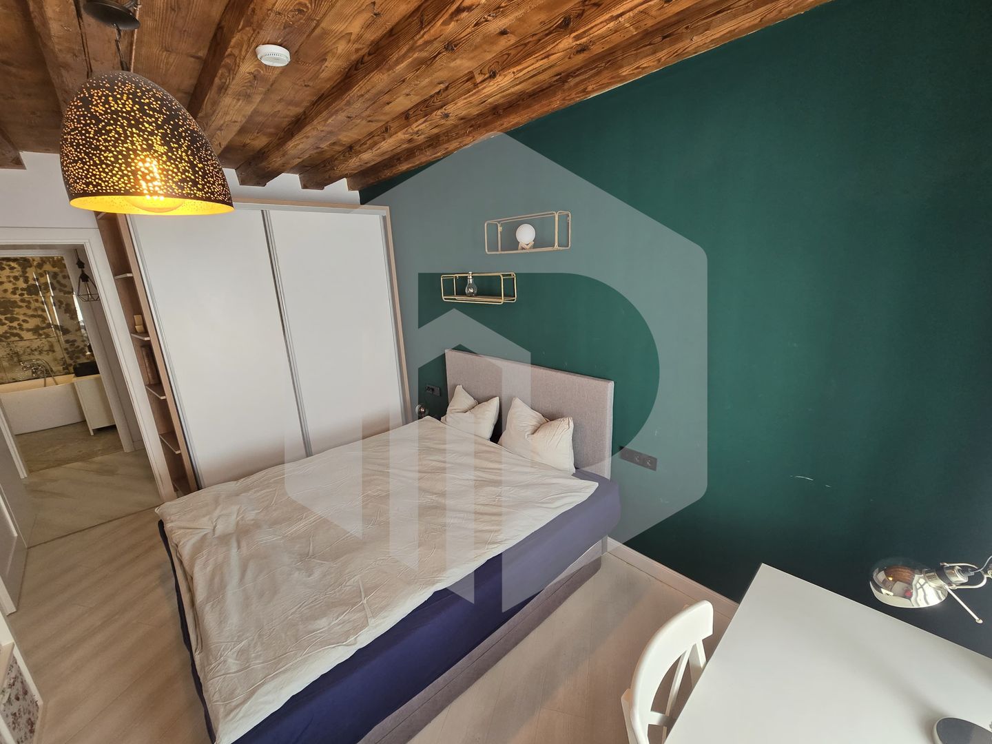 Apartament superb 3 camere zona Ultracentrala - Poză 6