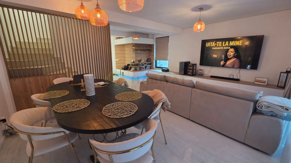 Vilă  cu mansardă, piscină și design modern – Tunari - Poză 4