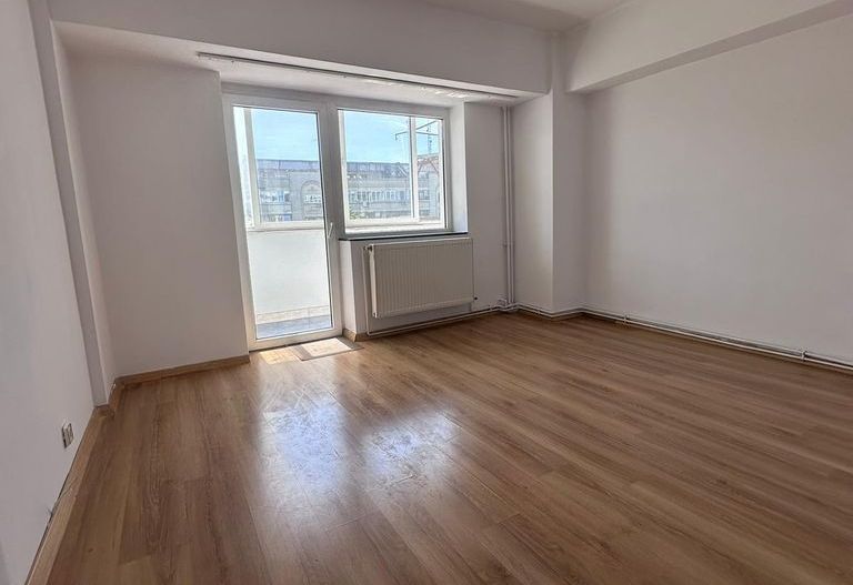 Vânzare Apartament 4 Camere Bulevardul Decebal Între Alba Iulia și Metrou Munci - Poză 6