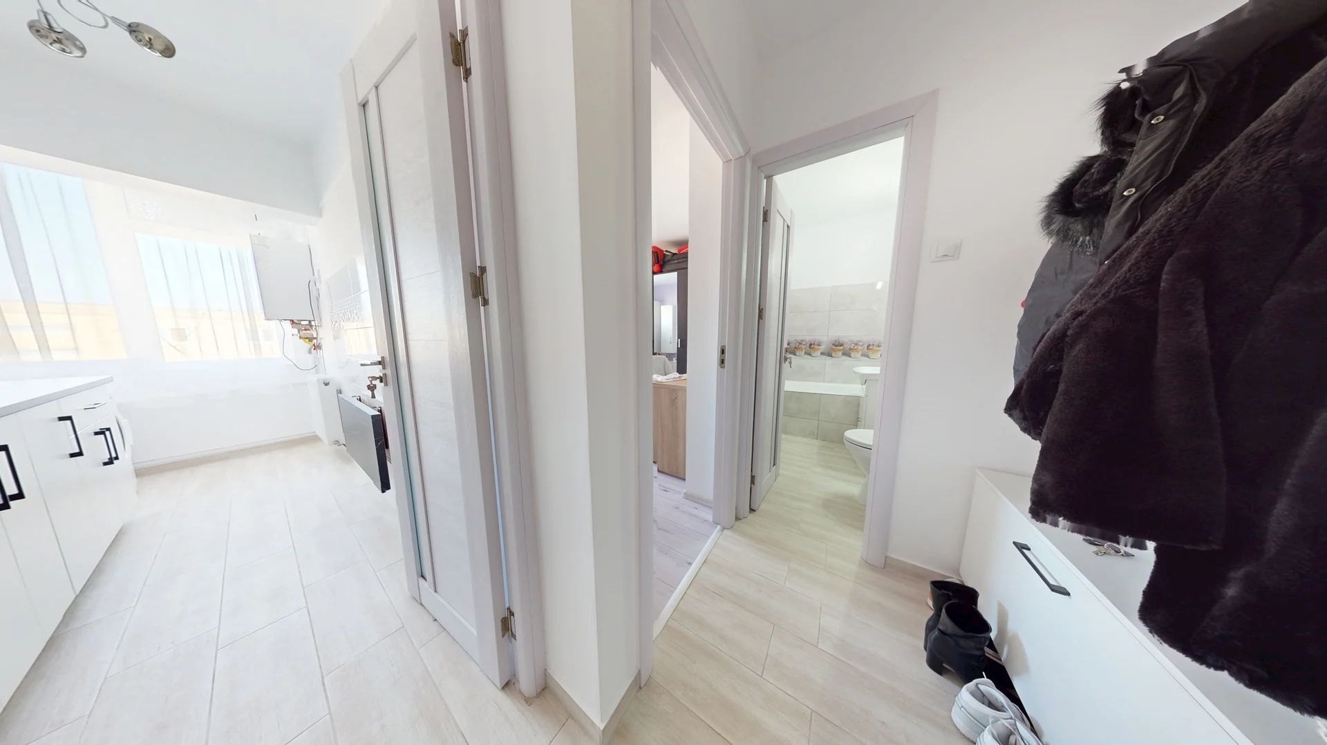 Garsoniere renovate,mobilate la schimb sau vanzare - Poză 1