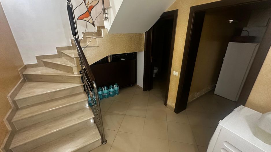 CASA INDIVIDUALA, 9 CAMERE, TEREN 475 MP, MOBILAT/UTILAT, COMIS 0% - Poză 19