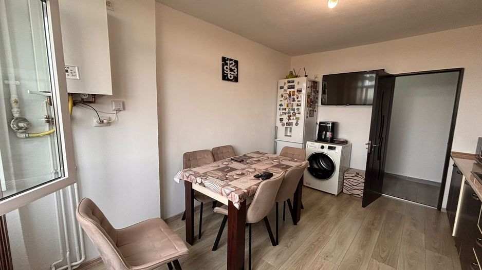 Apartament 2 camere decomandat de vânzare în Sibiu - Poză 3
