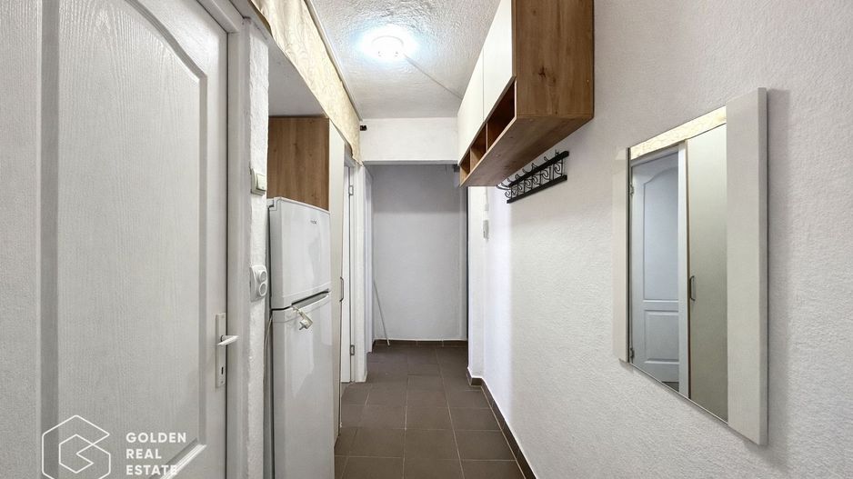 Apartament  4 camere, etaj 1, zona Vlaicu, centrală proprie, loc de parcare - Poză 10