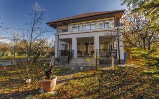 Vilă cu vedere panoramică în Breaza – Ideală pentru vacanță sau investiție - Poză 1