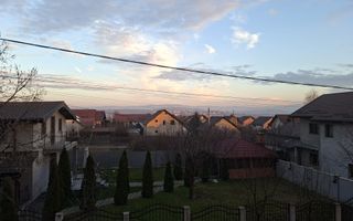 Nu rata aceasta vila semisingle Capat CUG Lunca Cetatuii, statie BUS - Poză 1