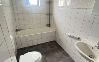 2 camere decomandat in vila Sagului -Turist centrala proprie - Poză 4