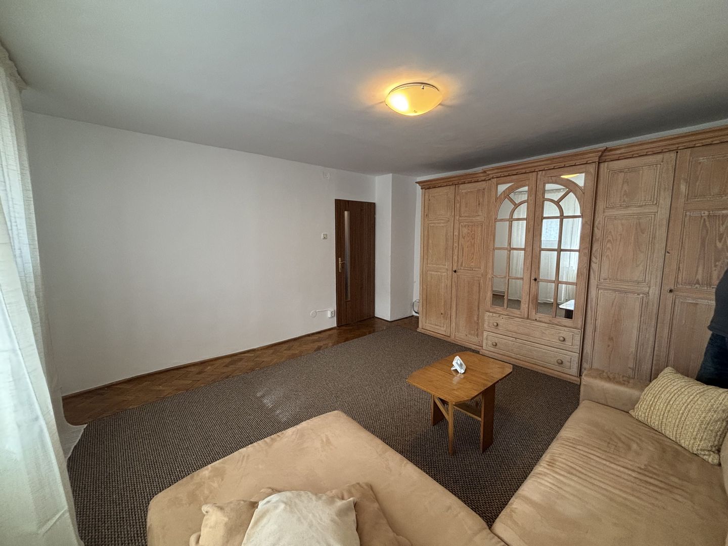 Apartament o cameră la 5 minute de Cetății - Poză 1