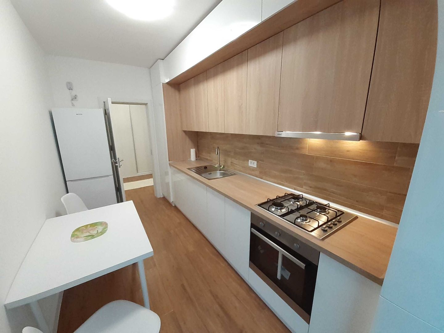 Apartament 2 camere decomandat 64mp, Exigent, Lujerului, metrou - Poză 1