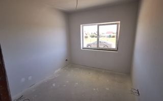 Apartament 3 Camere | Decomandat | Parter | Zona Brana - Poză 3