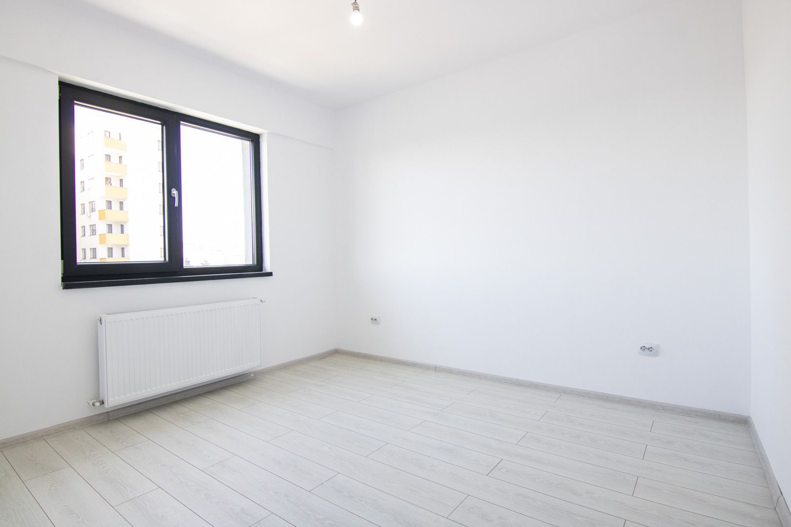 3 camere, 2 bai, etaj 1, BLOC NOU, centrala de apartament, Str Preciziei - Poză 6